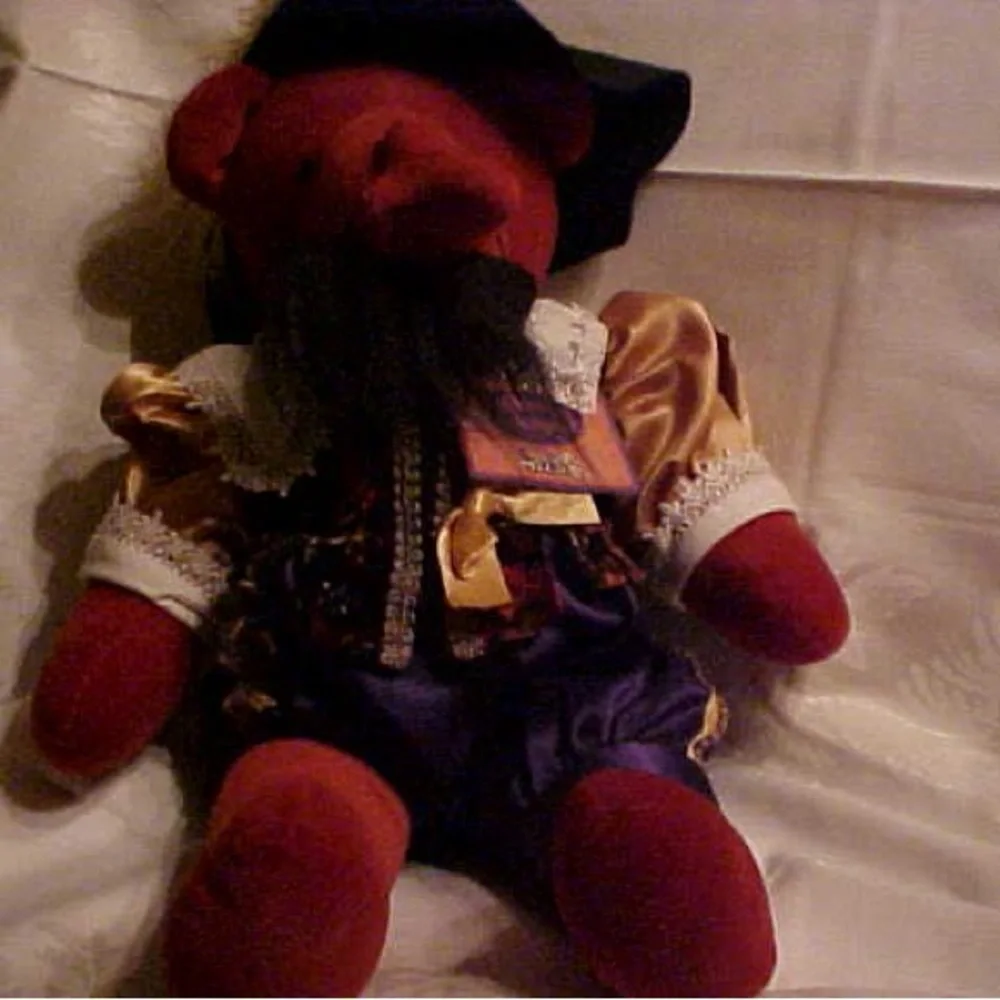 Vintage 1991 Cyrano de Beargerac VIB – 20” – Retired & Rare! - Picture 2 of 2